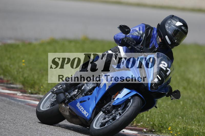 /Archiv-2024/29 12.06.2024 MOTO.CH Track Day ADR/Gruppe blau/21